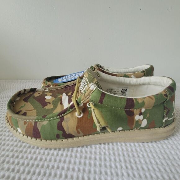 Hey Dude Wally Camouflage Multi Camo Army Green Shoes Slip On size M8 W10 - Picture 2 of 13